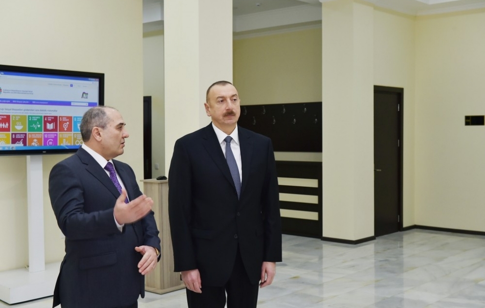 Staatspräsident Ilham Aliyev weiht neues Gebäude des Amts für Statistik Baku ein