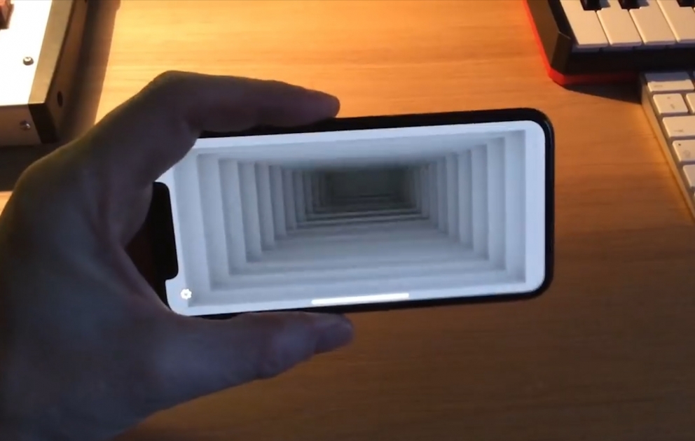 iPhone X smartfonunda maraqlı optik illüziya - Pulsuz proqram yaradıldı