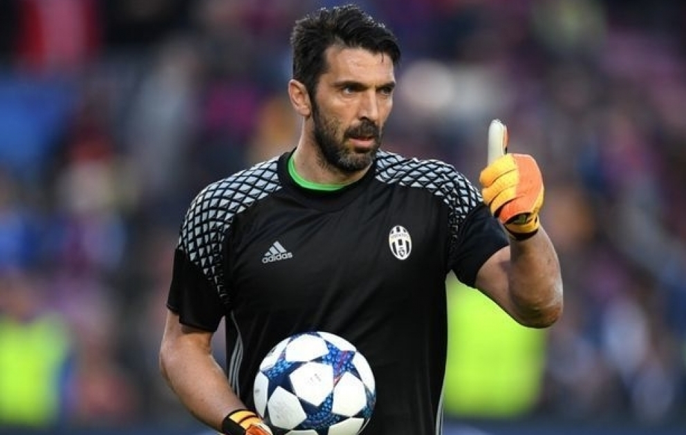 “Yuventus”un qapıçısı Canluici Buffon karyerası ilə bağlı qərarını verib