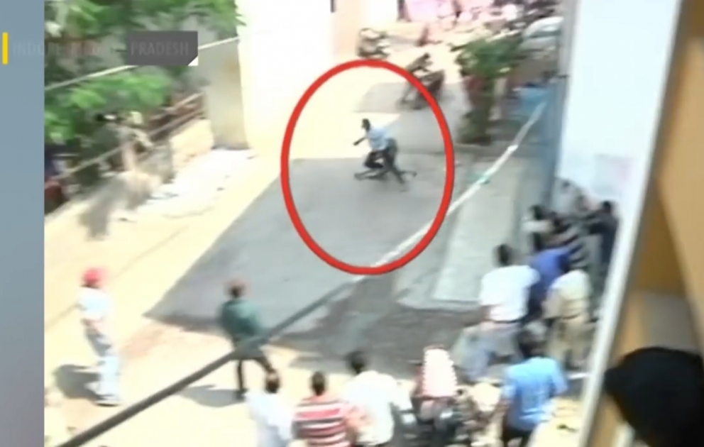 Leopard attack in Indian city leaves four people injured
