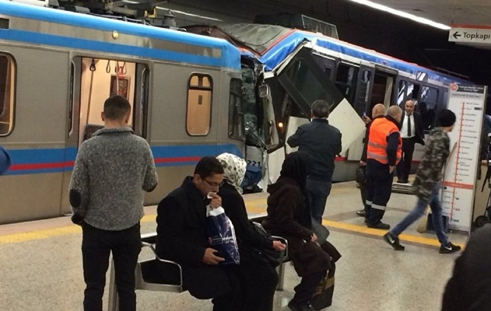 İstanbulda 2 tramvay toqquşub