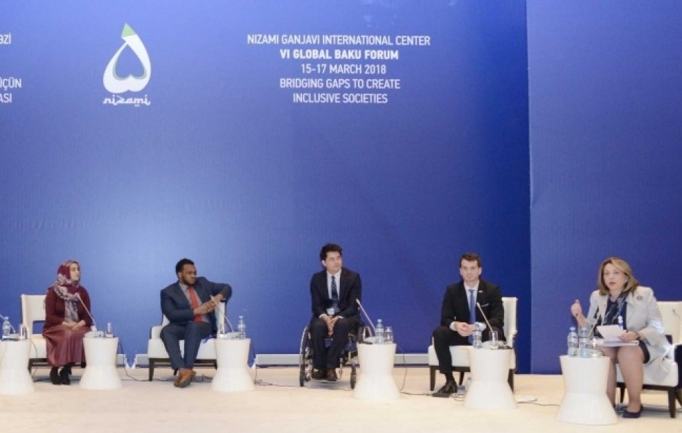 Qlobal Bakı Forumu çərçivəsində “Nəsillər arasındakı boşluqlar: Gənclər danışır, biz dinləyirik” paneli keçirilib