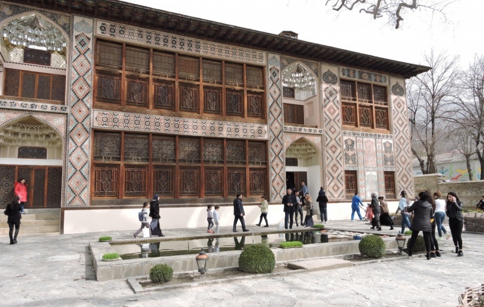 Bayram günlərində Şəkiyə gələn əcnəbi turistlər arasında ruslar üstünlük təşkil edir