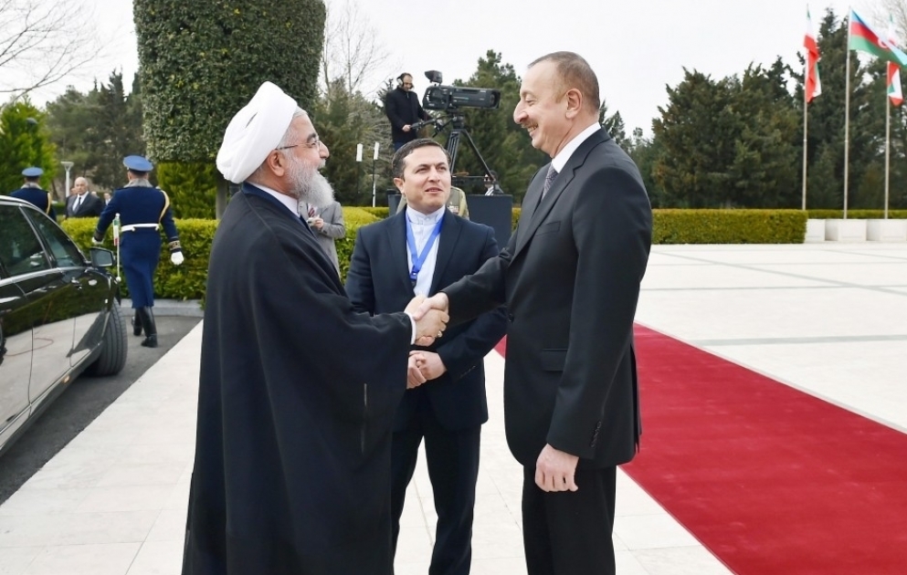 Bakou: la cérémonie d’accueil officiel du président Hassan Rohani