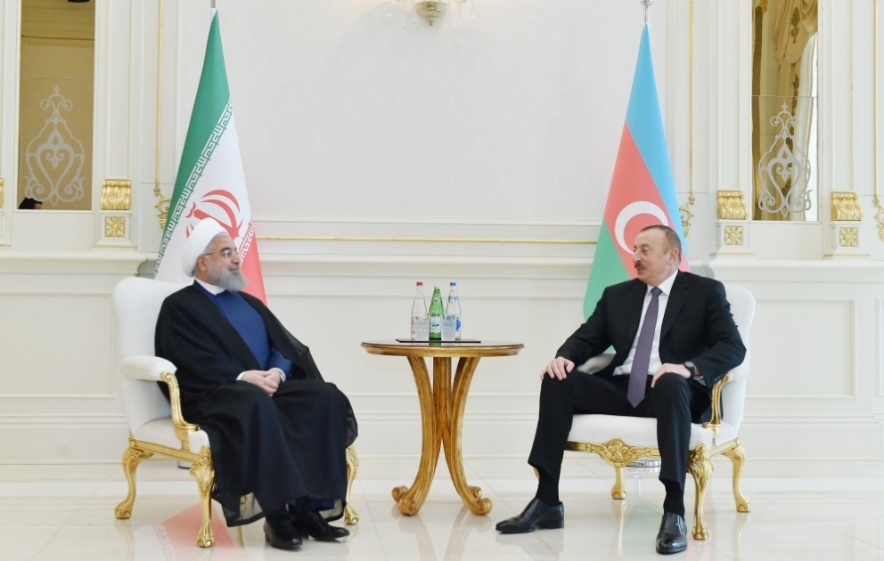 Entretien en tête-à-tête des présidents azerbaïdjanais et iranien à Bakou
