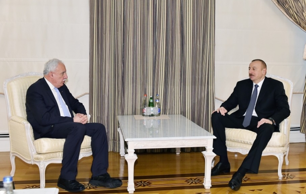 President Ilham Aliyev received Palestinian foreign minister