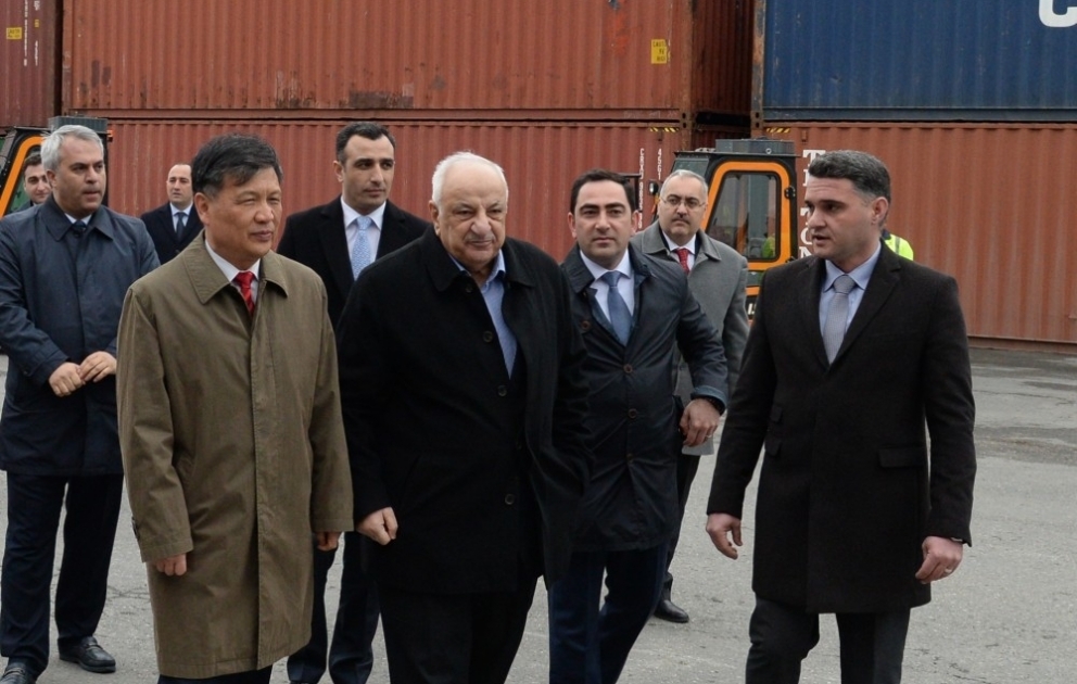 Bakı Limanına Çin tərəfindən verilən liman avadanlıqları təqdim olunub