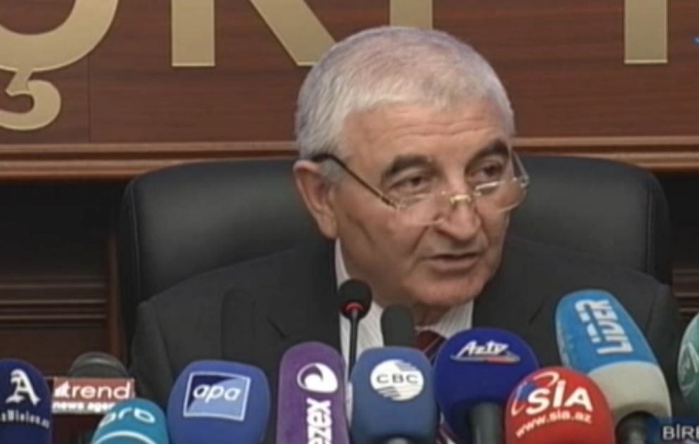 Məzahir Pənahov: Seçki məntəqələrinin sahibi seçicidir