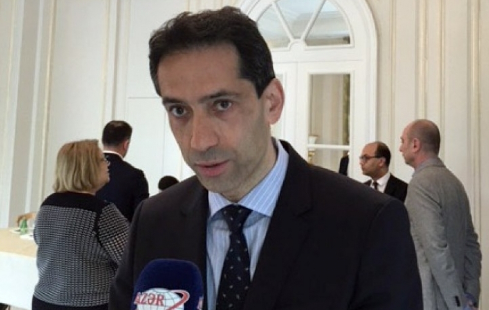 Fransada yaradılan seçki məntəqəsində səsvermənin şəffaf keçirilməsi üçün hər cür şərait mövcuddur