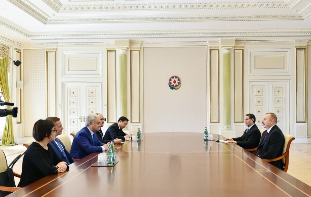 Президент Ильхам Алиев принял делегацию во главе с генеральным секретарем Шанхайской организации сотрудничества