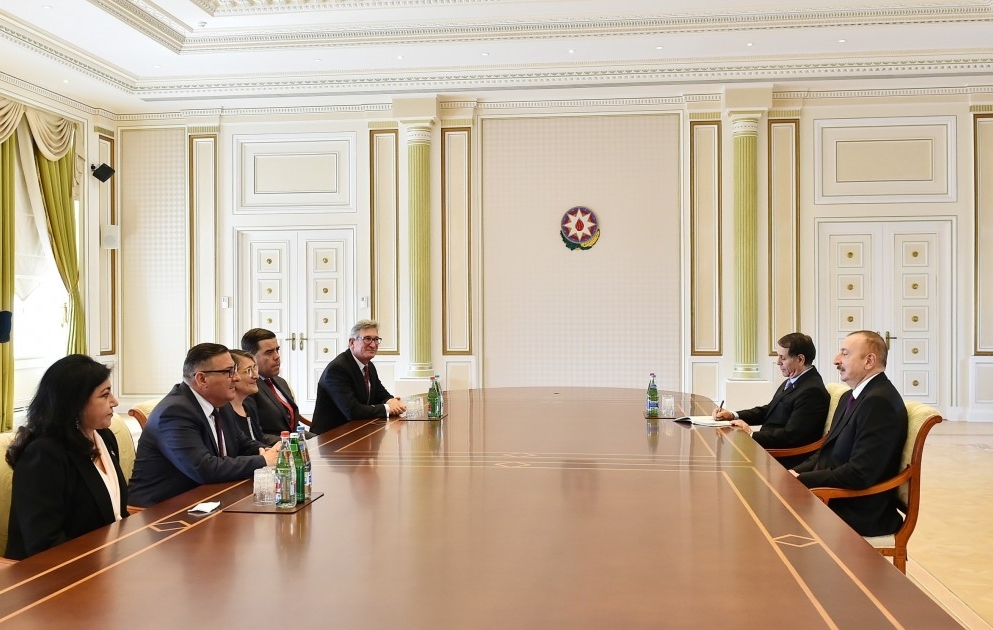 Президент Ильхам Алиев принял делегацию парламента Австралийского Союза