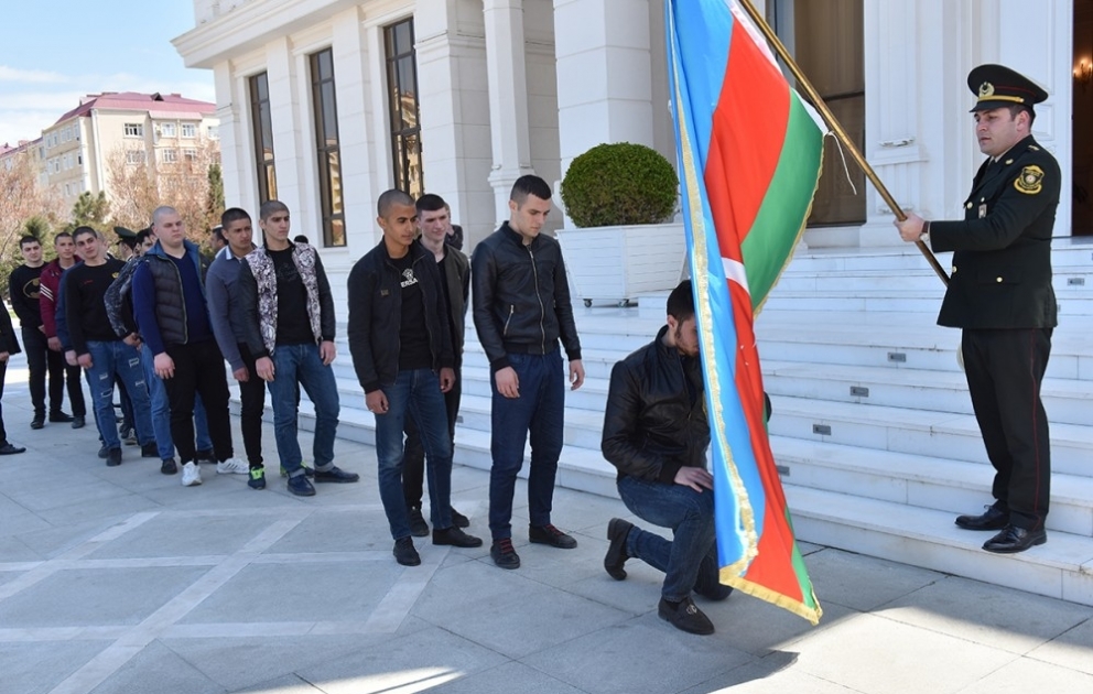 Состоялись торжественные проводы Сумгайытских призывников в Армию