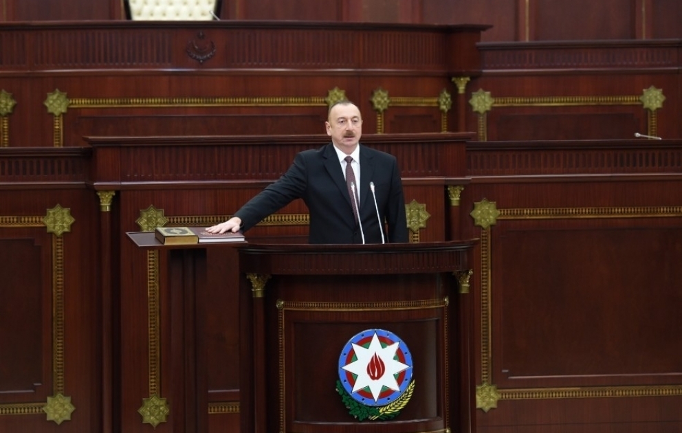 Vətənə, xalqa və dövlətə sədaqət andı 
Azərbaycan Respublikasının Prezidenti İlham Əliyevin andiçmə mərasimi olub