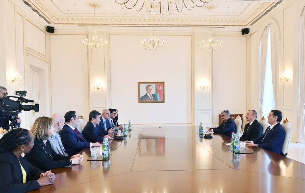 Le président Ilham Aliyev reçoit une délégation du Bureau international des expositions