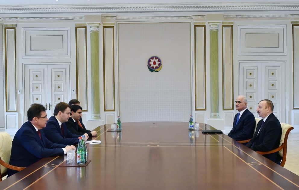 Präsident Ilham Aliyev empfängt russischen Wirtschaftsminister