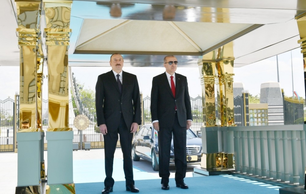 Cérémonie d’accueil officiel du président Ilham Aliyev à Ankara