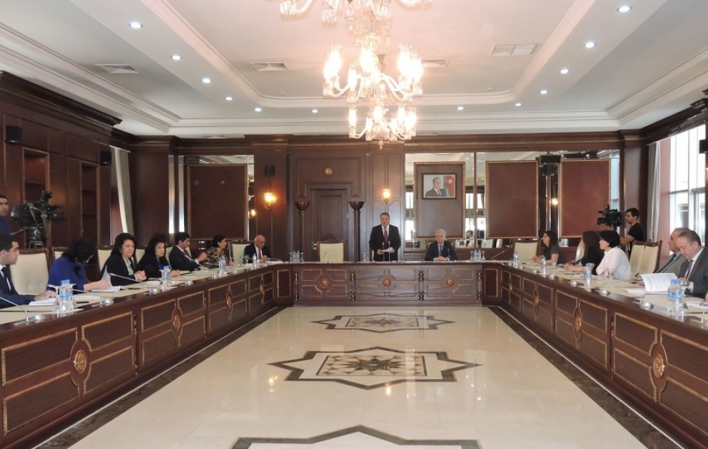 Milli Məclisin elm və təhsil komitəsinin iclasında bir sıra qanun layihələri müzakirəyə çıxarılıb
