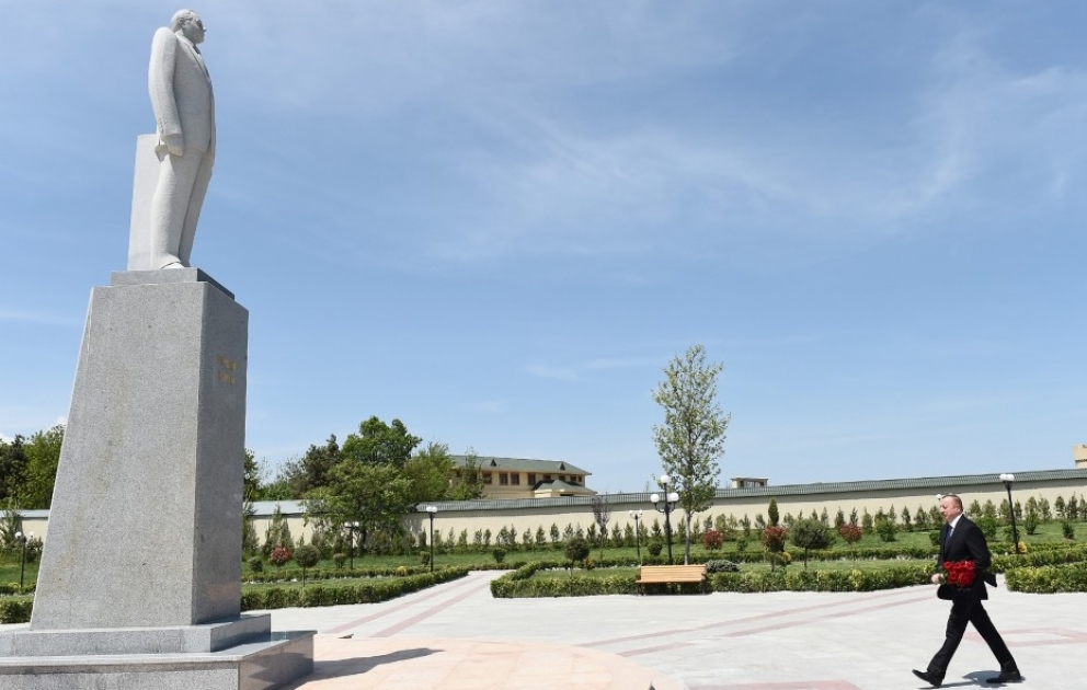 Le président Ilham Aliyev effectué une visite dans la région de Khyzy