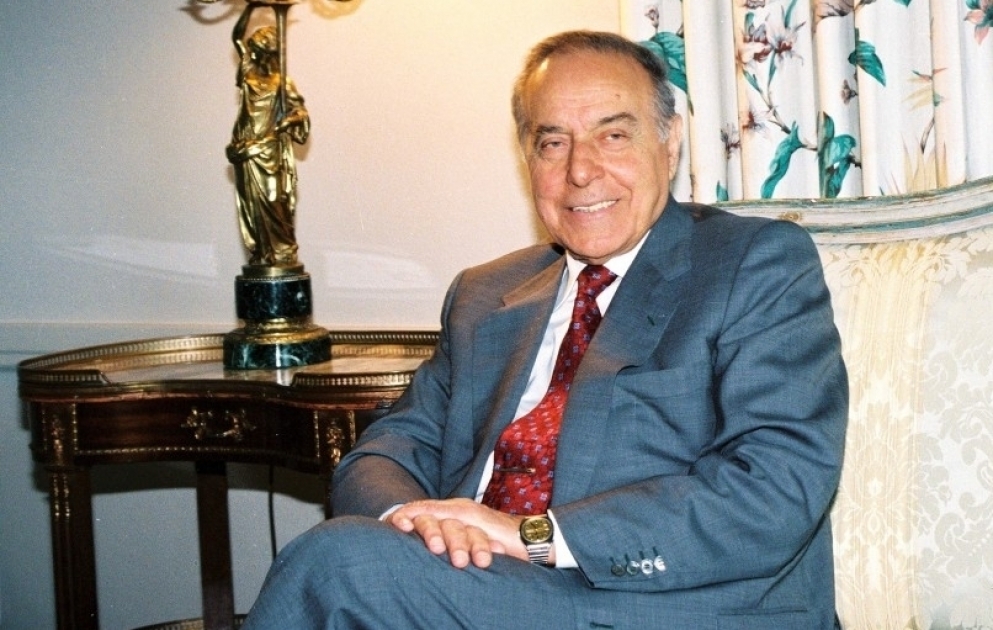 Heydər Əliyev: tarix yaradan insan