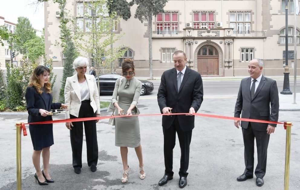 Le président Ilham Aliyev inaugure l’Hôtel Dinamo à Bakou