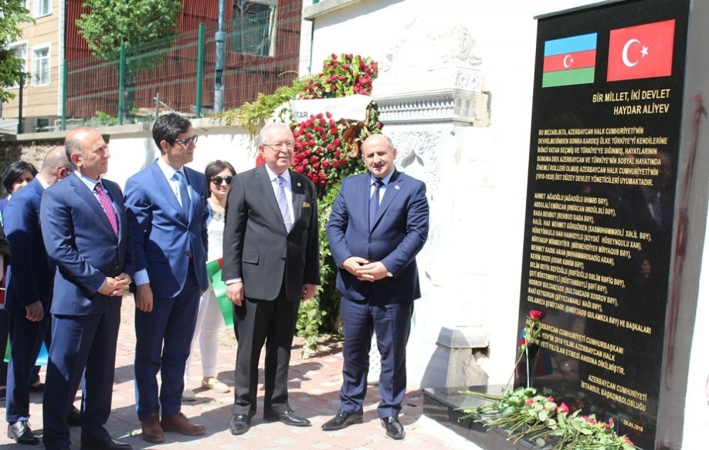 İstanbulda Cümhuriyyət qurucularının xatirəsinə abidə ucaldılıb