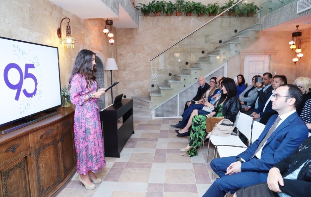 “Ədibin evi”ndə ümummilli lider Heydər Əliyevin 95 illiyi münasibətilə ədəbi-musiqili mərasim keçirilib