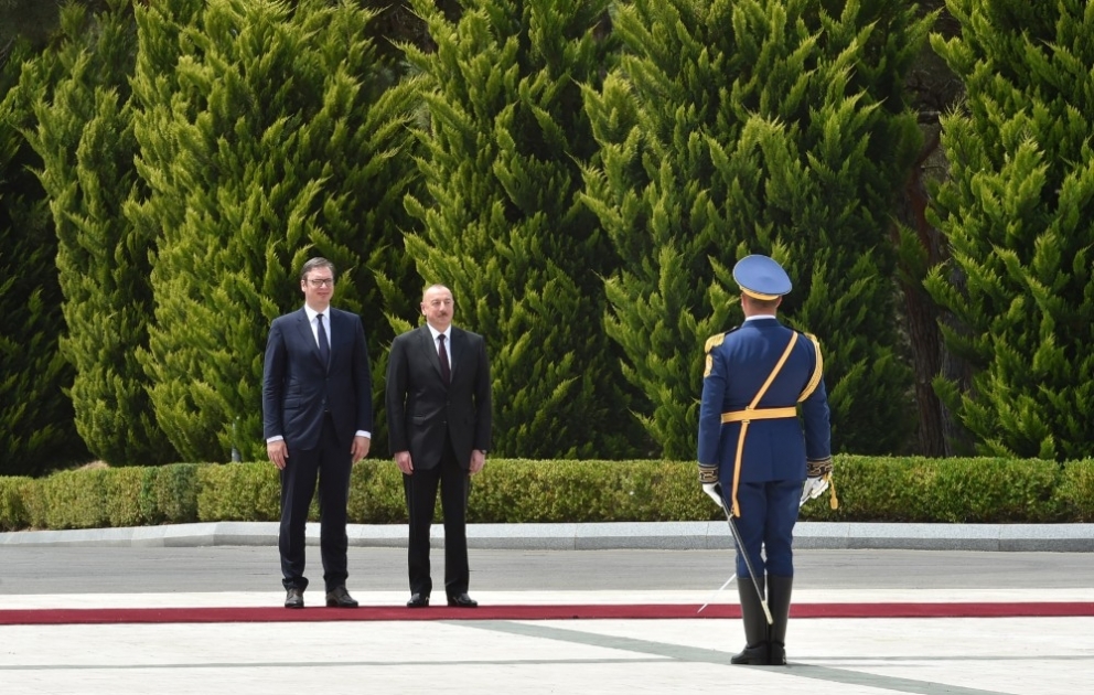 Bakou : la cérémonie d’accueil officiel du président serbe