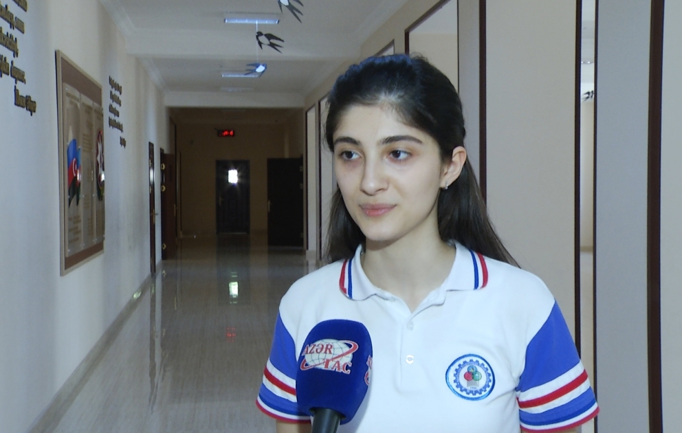 700 bal toplayan abituriyent: Yüksək nəticə göstərməyi hədəf seçmişdim