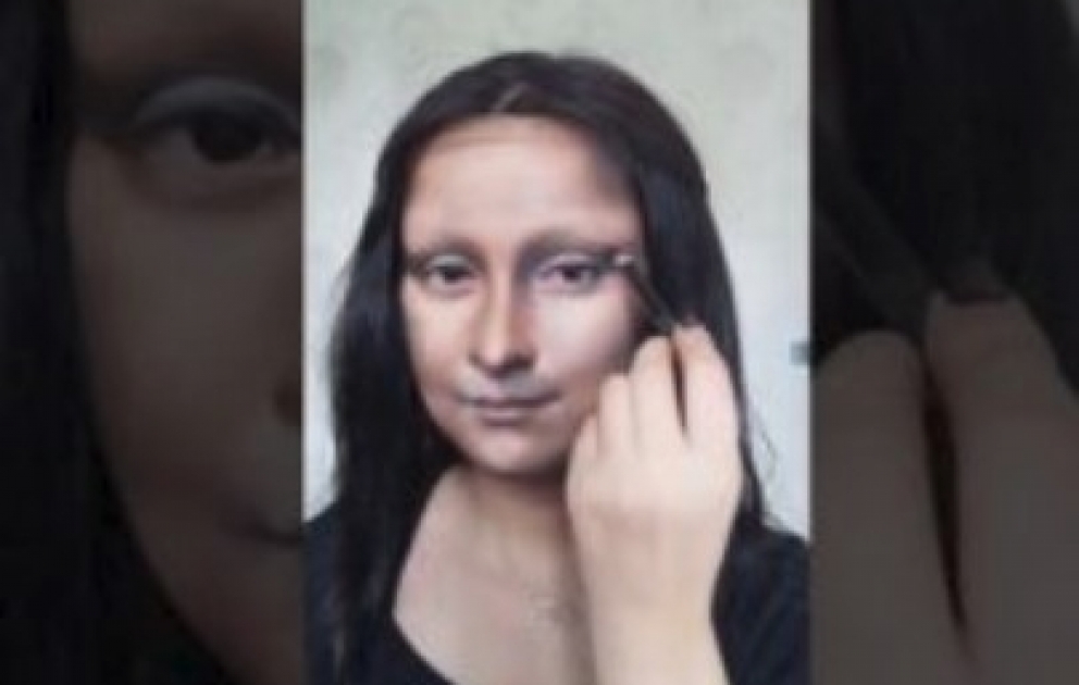 Vizajist özünü Mona Lizaya bənzətdi