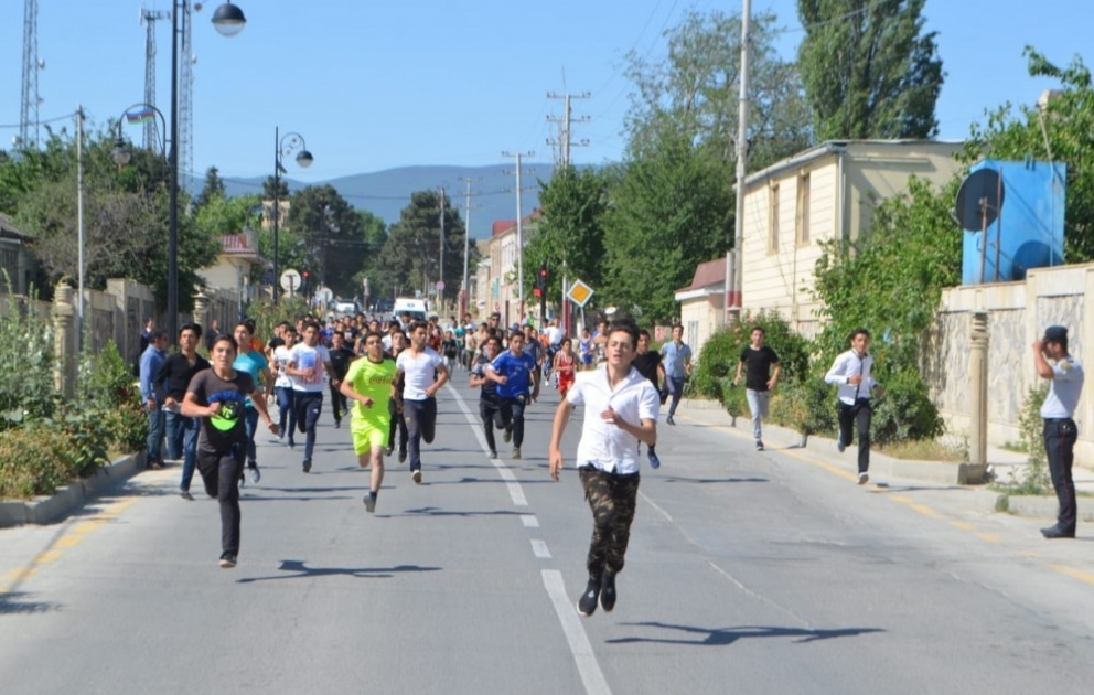 Şabranda kross qaçışı üzrə yarışın qalibləri mükafatlandırılıb