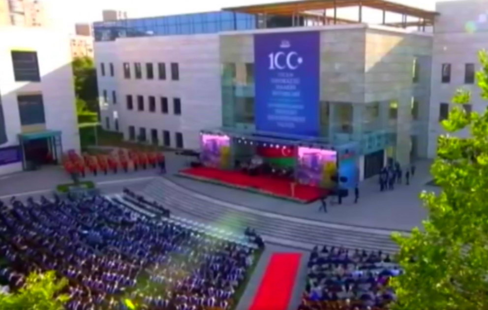 Prezident İlham Əliyev ADA Universitetində keçirilən məzun günündə iştirak edib