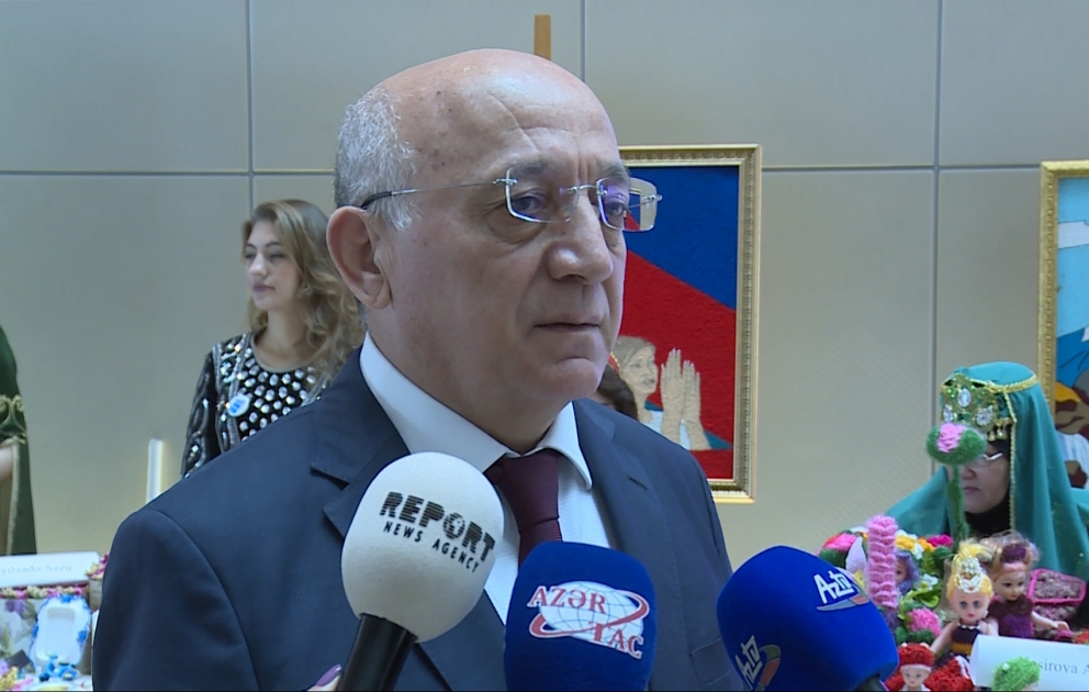 Azərbaycan qadınları ölkəmizin ictimai və siyasi həyatında çox əhəmiyyətli roy oynayılar
