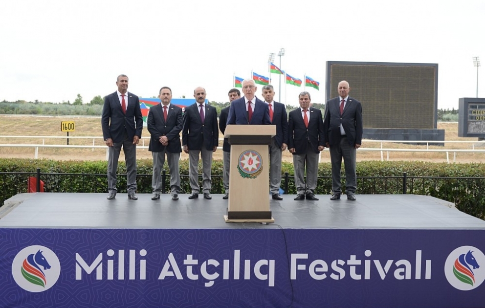 Bakıda Milli Atçılıq Festivalının açılışı olub