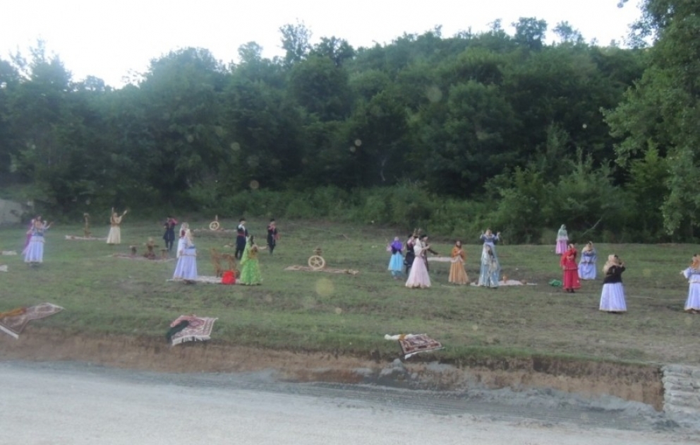 Qəbələdə “Tarixin canlı səhifələri” adlı VI gənclər festivalı olub