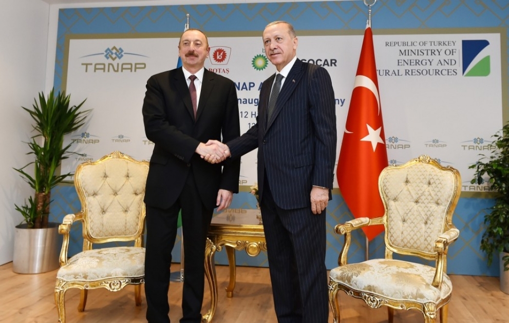 Präsident Ilham Aliyev trifft sich mit Präsident Recep Tayyip Erdogan in Eskisehir