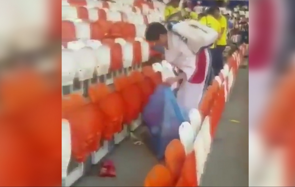 Yaponiyalı azarkeşlərdən təmizlik dərsi - Fanat mədəniyyəti