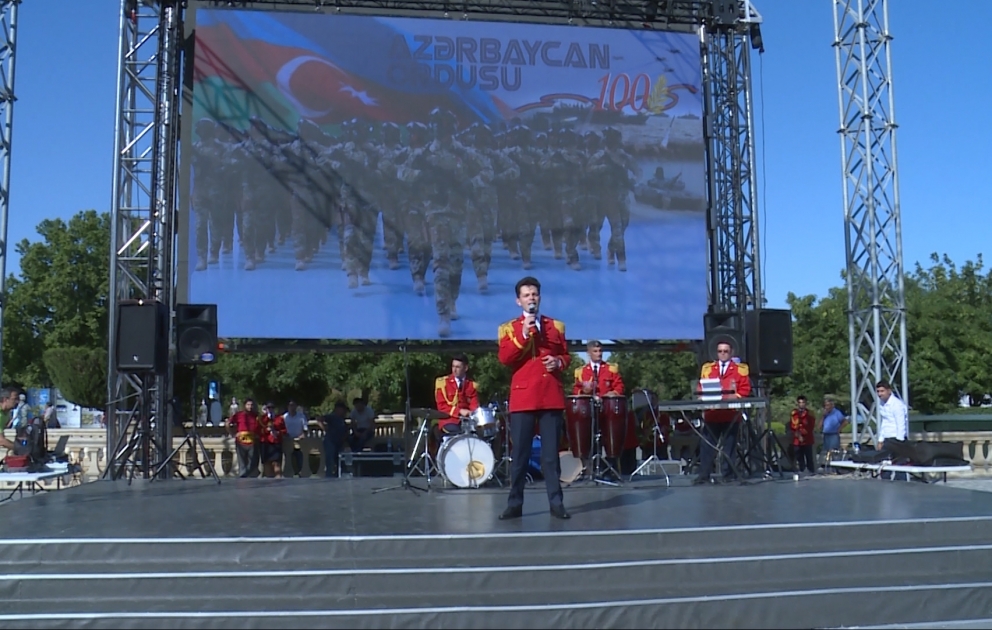 Silahlı Qüvvələrin 100 illik yubileyi münasibətilə konsert keçirilir