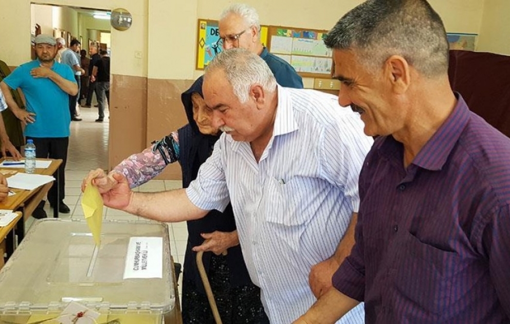 Türkiyədə prezident və parlament seçkilərinə səsvermə başa çatıb