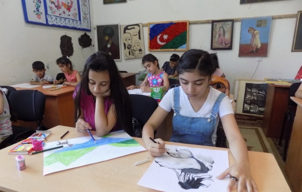 Astaralı gənc rəssamların yaradıcılığı