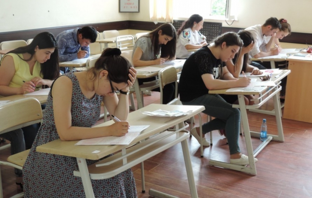 Şimal bölgəsinin şagirdləri 11 imtahan mərkəzində biliklərini sınayırlar