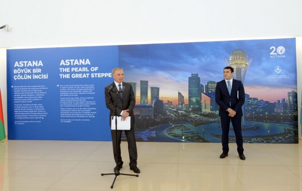 В Центре Гейдара Алиева открылась выставка «Астана – жемчужина Великой степи»