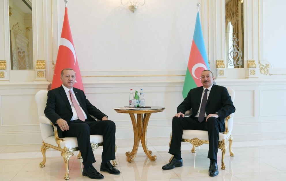 Azərbaycan və Türkiyə prezidentlərinin təkbətək görüşü