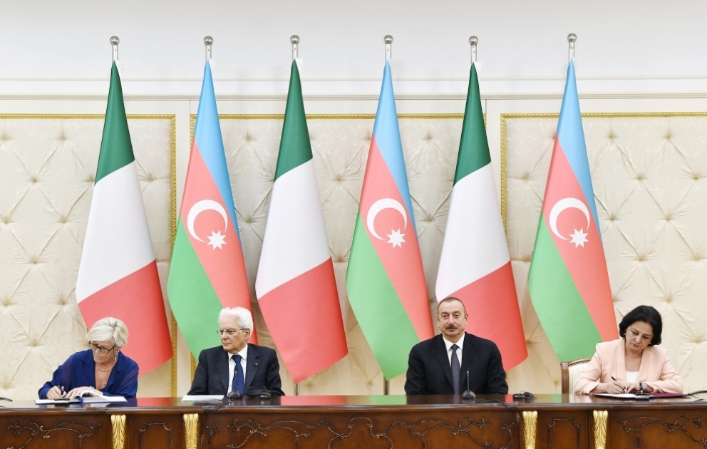 Azerbaijan, Italy signed bilateral documents