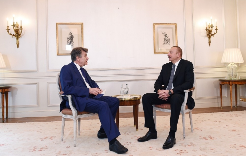 Präsident Ilham Aliyev trifft Exekutivdirektor des französischen Instituts für internationale Beziehungen in Paris