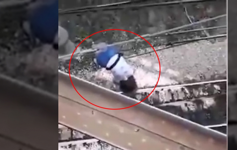 Samarada selfi edən məktəbli elektrik naqillərinin üzərinə yıxılıb