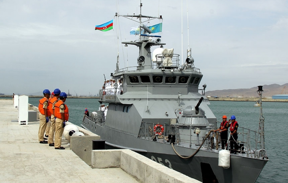 Военный корабль Казахстана прибыл в Баку