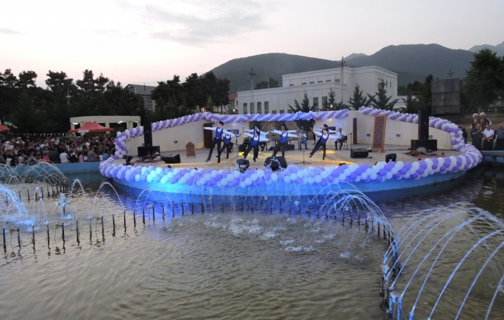 “Bölgələrdən bölgələrə” yaradıcılıq festivalı bu dəfə Oğuz elinin qonağı olub