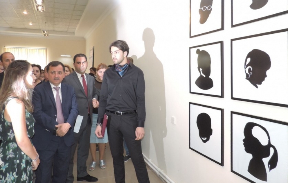 Qazaxda “Yenə o bağ olaydı” adlı səyyar sərgi açılıb