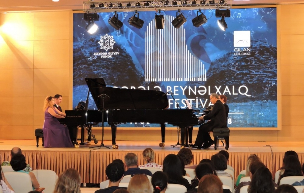 İsrailli pianoçular Qəbələ festivalında