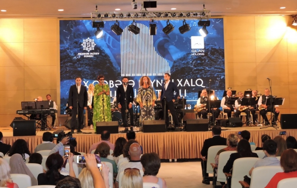 Tbilisinin Big Band Orkestri Qəbələ festivalında çıxış etdi